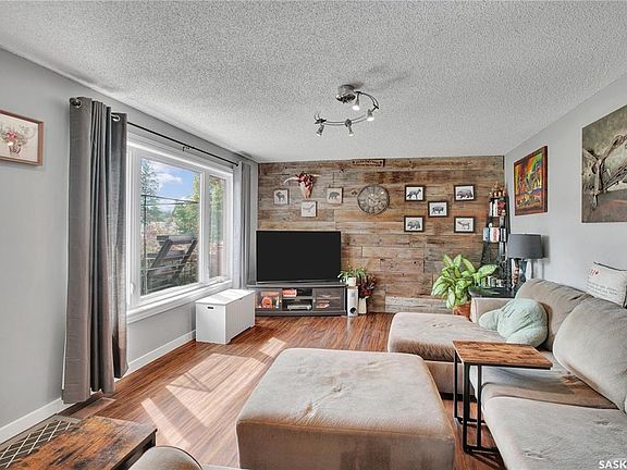 4th image of 1515 Crerar DRIVE