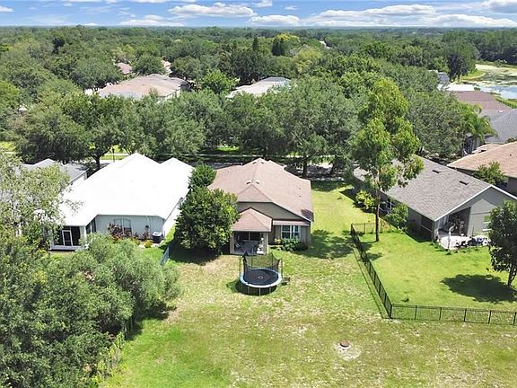 3rd image of 15444R Osprey Glen Dr