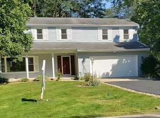 1207 Parkview Dr, Elgin, IL 60123