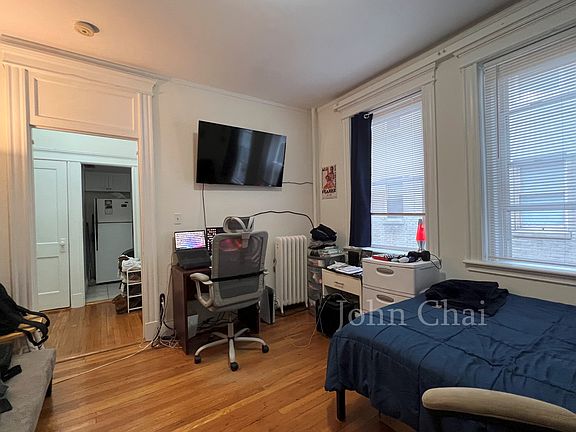 4th image of 14 Orkney Rd APT 22