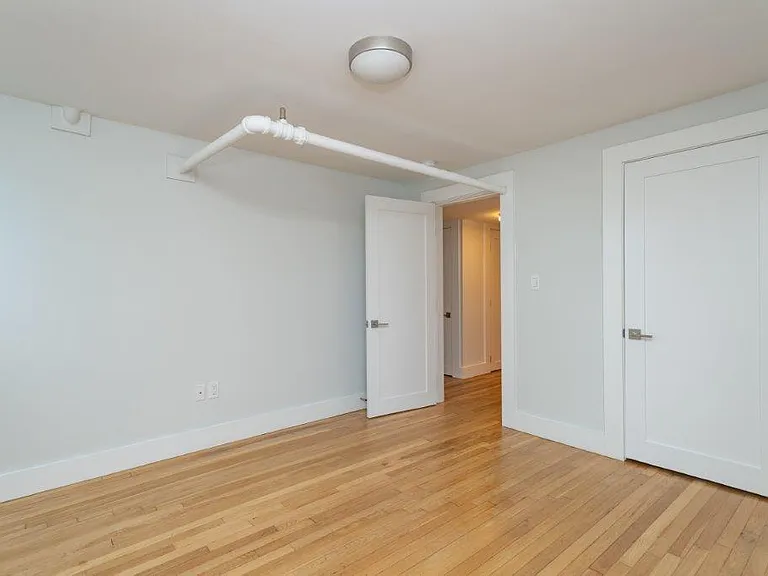 31 South St #4 — Photo 8
