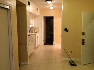 803 W 9th St APT 3, Wilmington, DE 19801