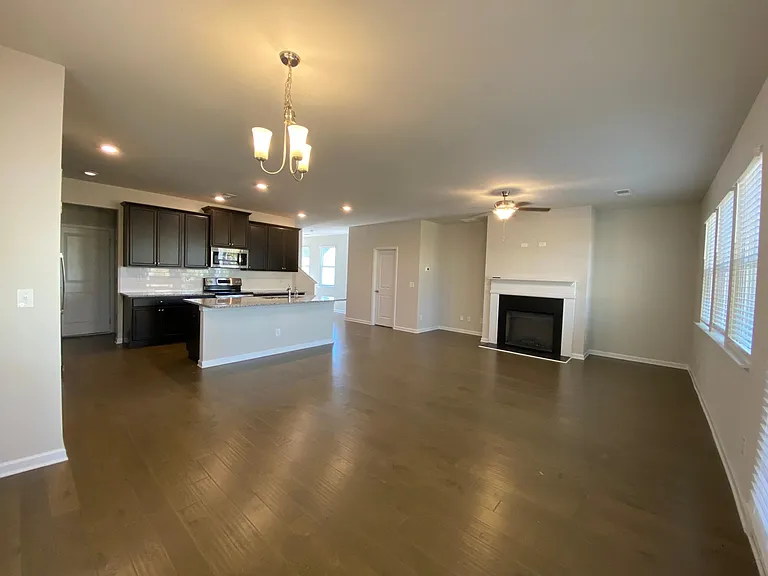 4442 Richmond Ct — Photo 12