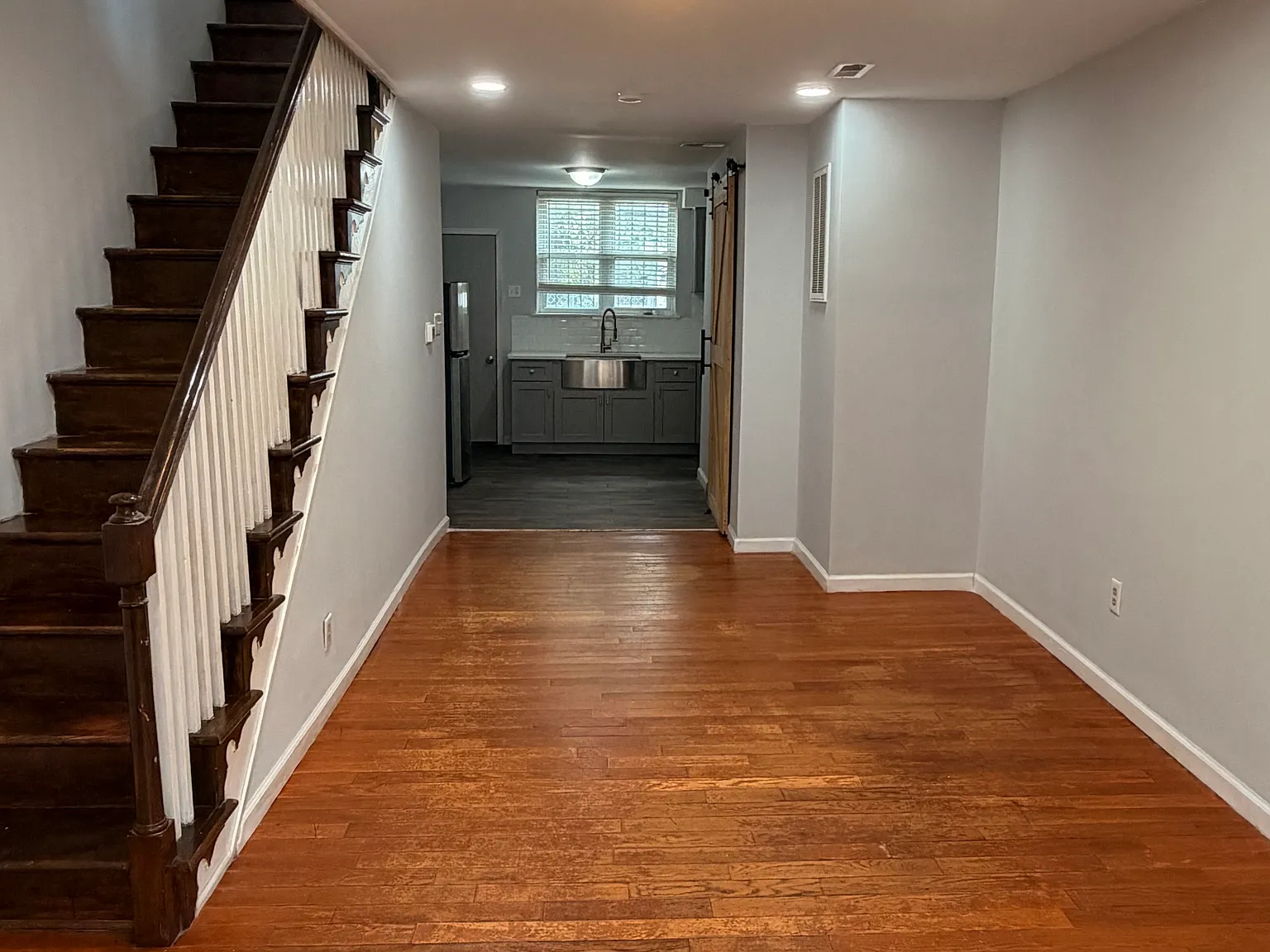 831 Winton St — Photo 3