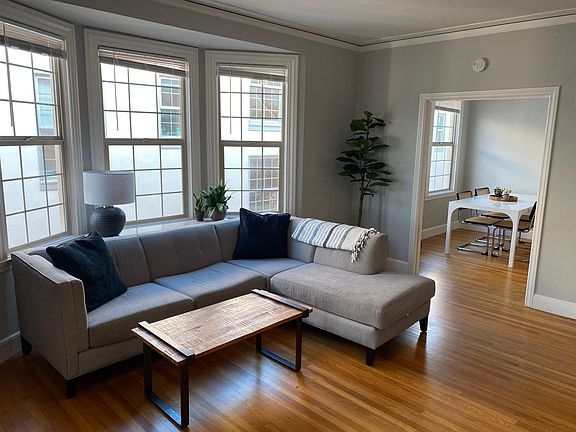 2nd image of 1750 Greenwich St #11