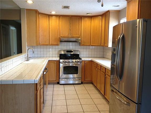 4th image of 11903 Acorn Creek Trl