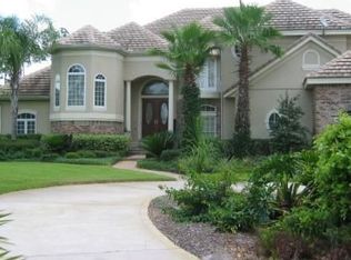 681 Pine Hill Blvd, Geneva, FL 32732