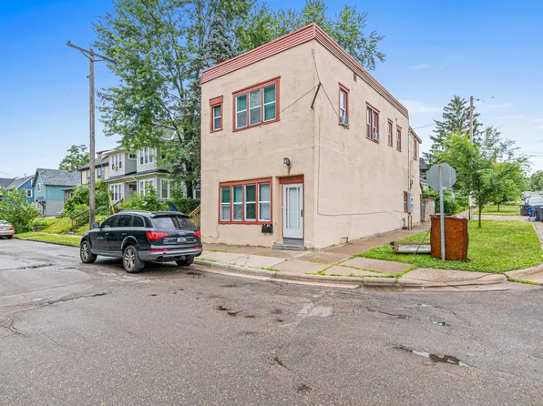 96 Winifred St W, Saint Paul, MN 55107
