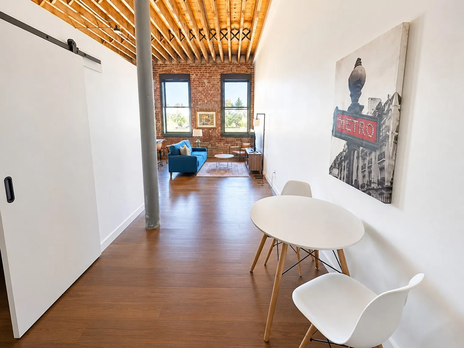 1 bed, 1.0 bath, $2,758 — Photo 3