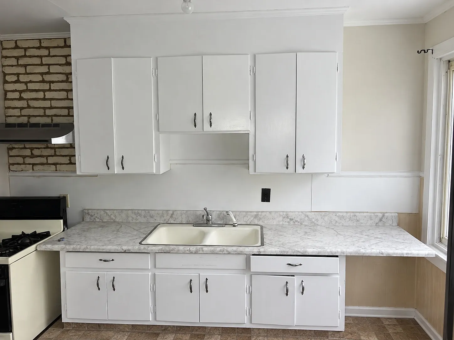 18 Wellington Ave - 4 — Photo 2