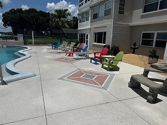 5th image of 2131 LAKEVIEW DRIVE #410