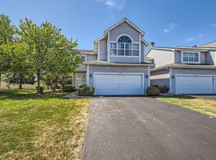 1233 Dunamon Dr, Bartlett, IL 60103