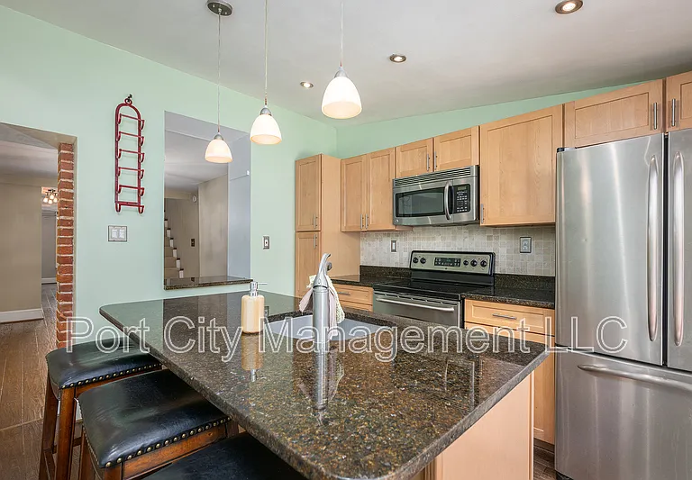 409 Folsom St #1 — Photo 5
