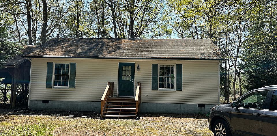 1st image of 253 Dogwood Dr