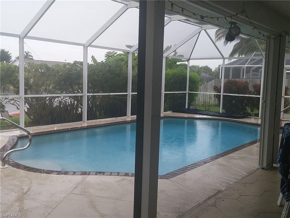 1st image of 1120 SE 3rd St