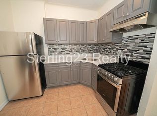 2306 29th Ave #1R, Astoria, NY 11102