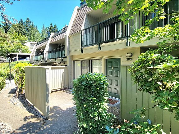 4th image of 8851 166th Avenue NE #C102