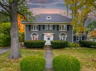 1118 E Monroe St, Bloomington, IL 61701