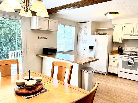 2nd image of 8180 Mill Creek Cir #2F