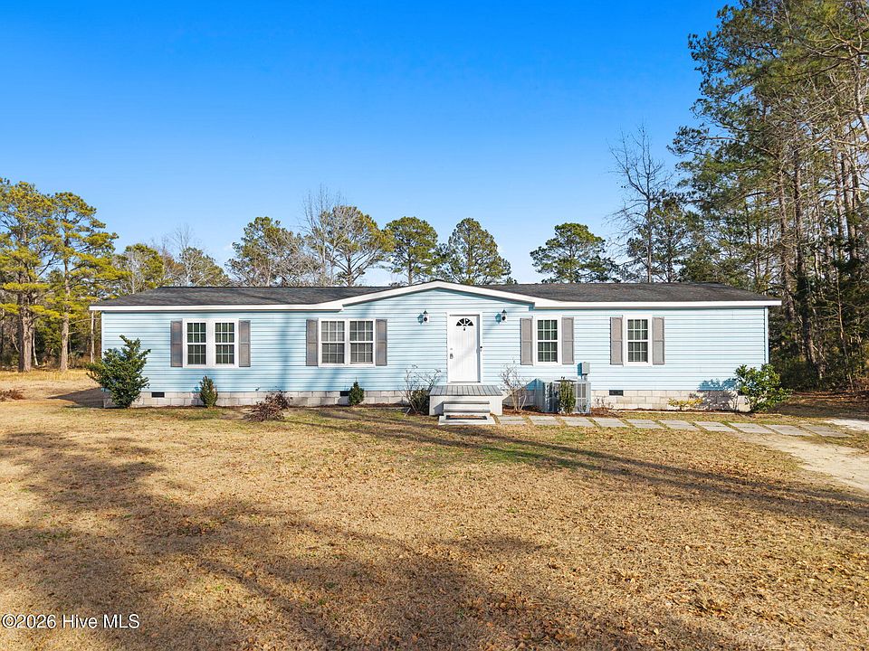 1st image of 286 Edgewater Drive SW