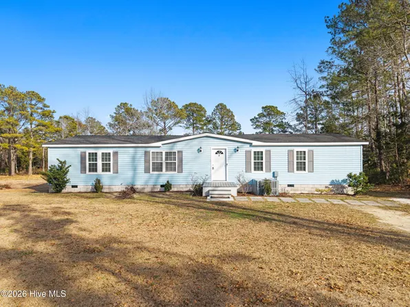 286 Edgewater Drive SW, Shallotte, NC 28470