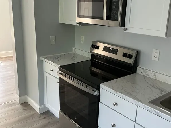 558 Riverside Drive, 558 Riverside Dr #201, Augusta, ME 04330
