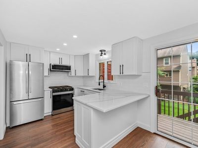 123 Heritage Dr Unit 123, Tewksbury, MA, 01876