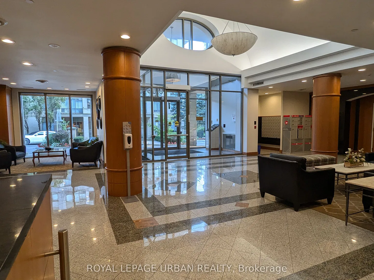 2 bed, $3,200 — Photo 2