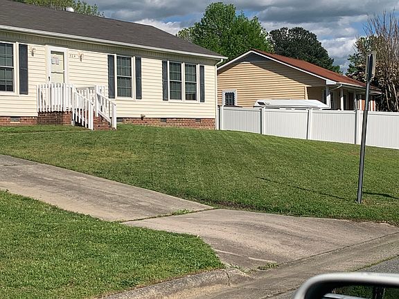 2nd image of 804 Tipperary Dr
