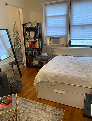 Rented by Geraldine Capasso, LREB | media 4