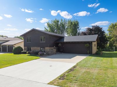 316 7th St NW, Byron, MN, 55920