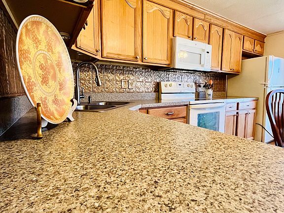 3rd image of 10011 Bay Hill Ct #1-CY