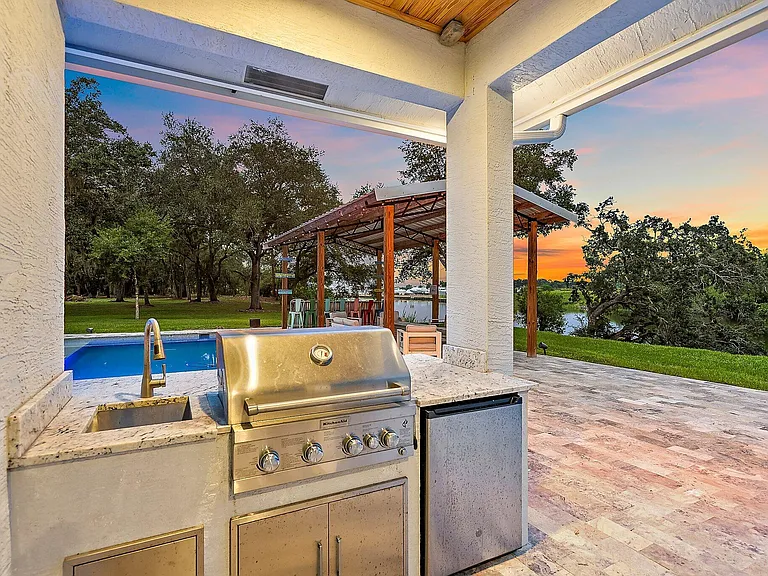 12955 SW Kanner Hwy — Photo 25