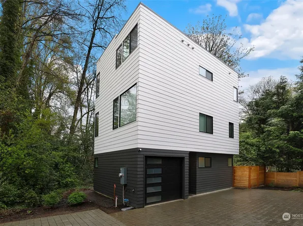 9302 Sturtevant Avenue S, Seattle, WA 98118