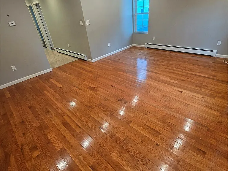 543 Water St — Photo 3