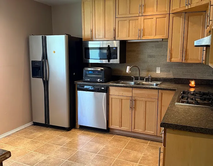 1703 W Freeman St — Photo 7
