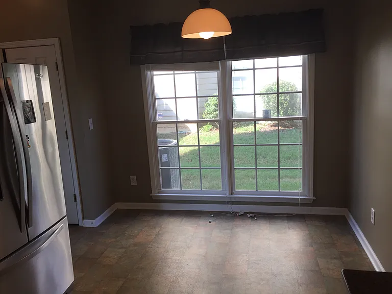 6075 Pattingham Dr — Photo 53