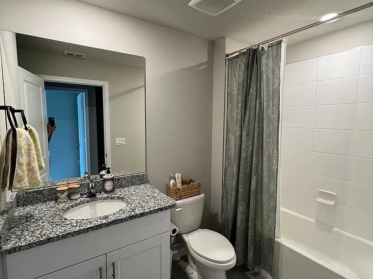 5698 Edgewater Cir — Photo 19
