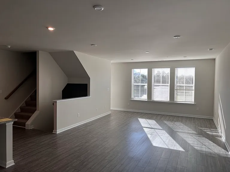 14473 Hancock Towns Dr — Photo 4