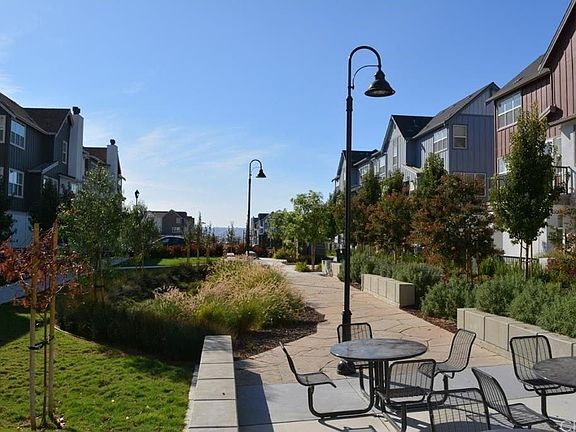 Small Central play/park area