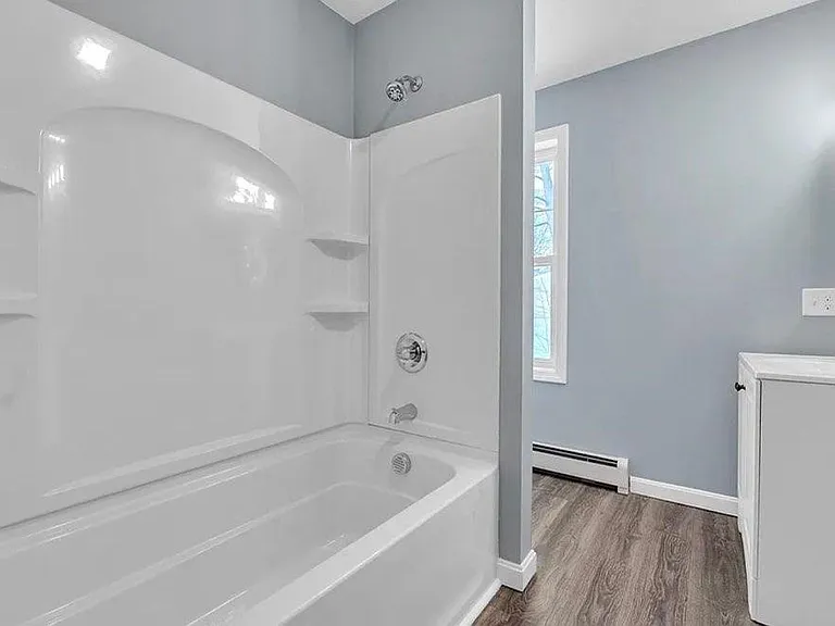 46 Juniper St #1 — Photo 4