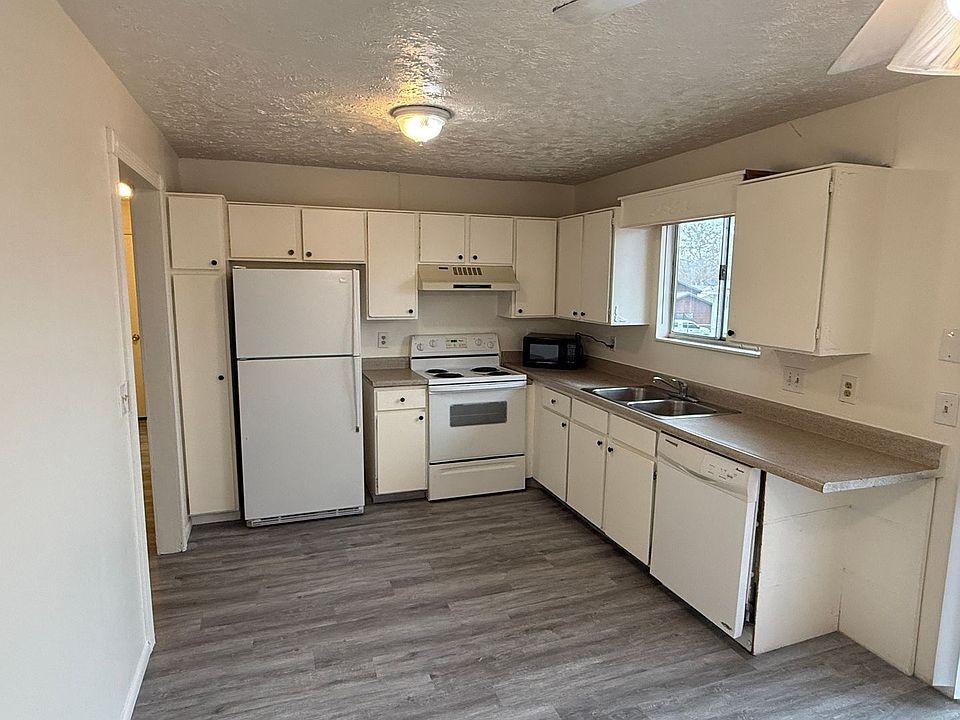 1st image of 4457 S Woodgrove Dr
