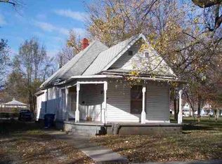 1112 N 6th St, Terre Haute, IN 47807