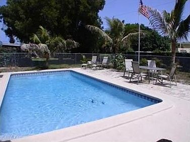 5th image of 76 Camelia Cir
