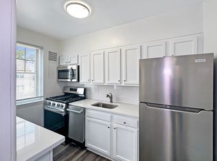 526 Walker Ave APT D, Baltimore, MD 21212