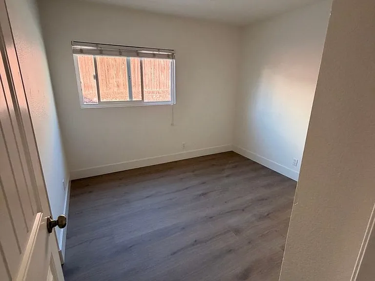 169 Ely St — Photo 11