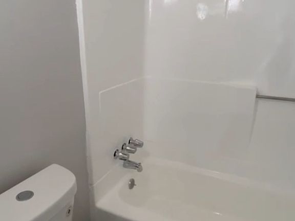 4th image of 241 W Holt Ave #2