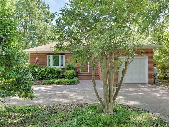 3rd image of 544 Burcher Rd