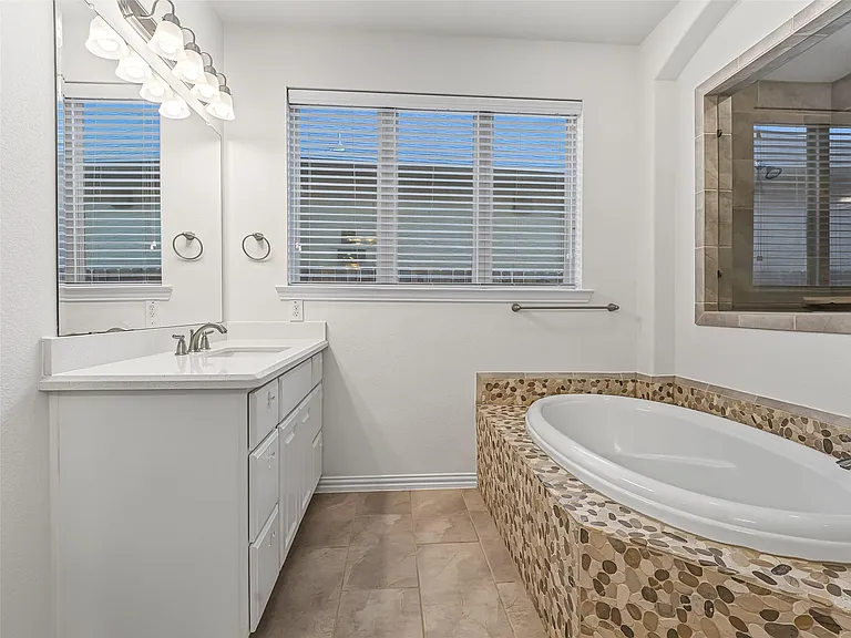 27215 Symphony Creek Ln — Photo 31