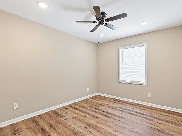 240 Josh Ln — Photo 9